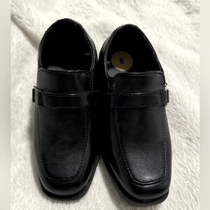 Dress up boy shoes
